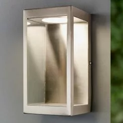 Vogue Lighting Vogue Hearne Outdoor Wall Light