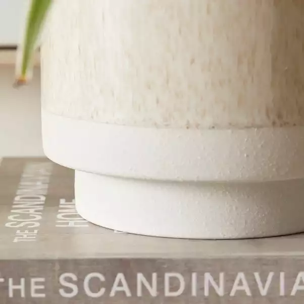 Dorma Purity Plant Pot Cream 15cm 2 Dorma Purity Plant Pot Cream 15cm - Image 2