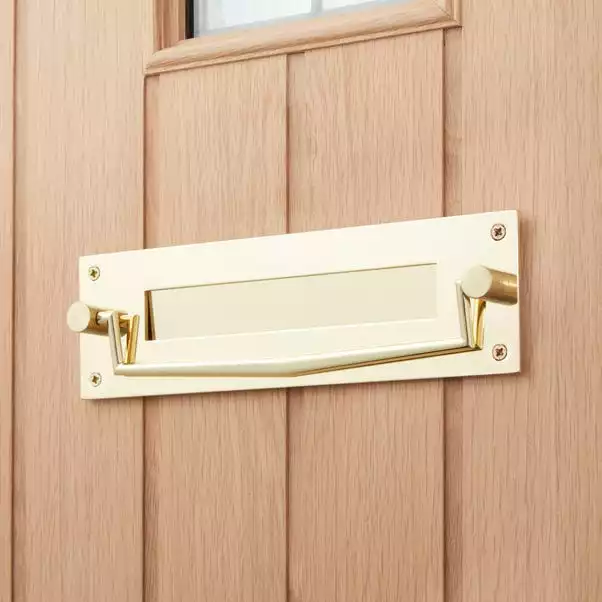 Dunelm Gold Letter Plate With Knocker 2 Dunelm Gold Letter Plate With Knocker - Image 2