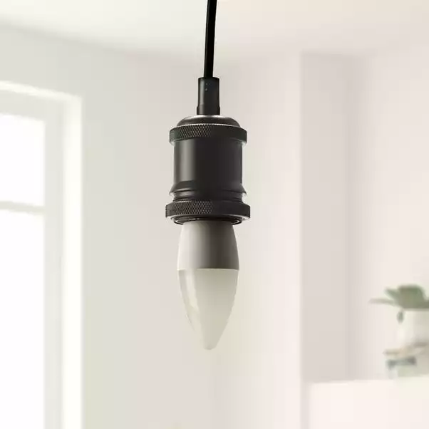 Status 5.5W Pearl BC Candle Bulb 4 Pack 2 Status 5.5W Pearl BC Candle Bulb 4 Pack - Image 2