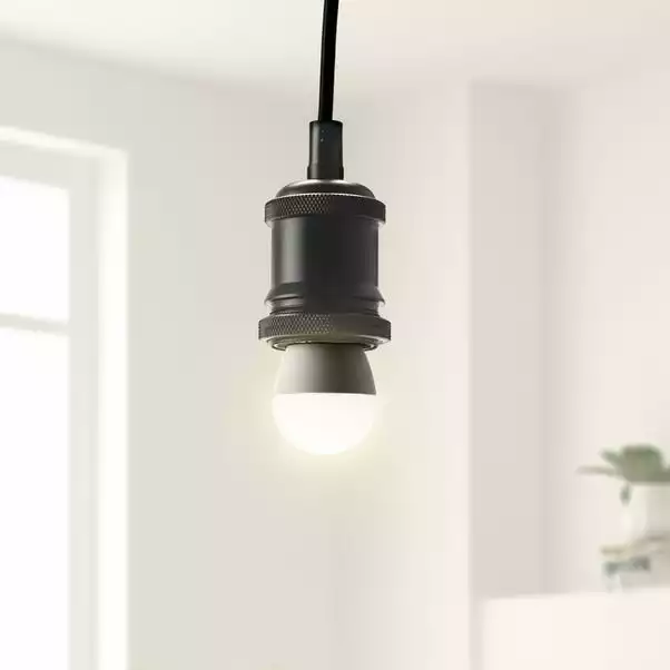 Status 5.5W Cool White Pearl SES Mini Globe 2 Pack 1 Status 5.5W Cool White Pearl SES Mini Globe 2 Pack