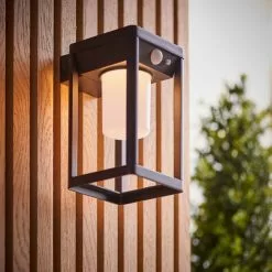 Vogue Lighting Vogue Clayton Outdoor Solar PIR Wall Light -outdoor lighting Sales Store 30789774 alt02