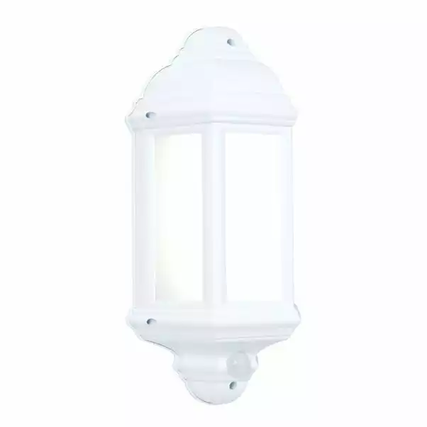 Vogue Lighting Epsom Outdoor PIR Wall Light 1 Vogue Lighting Epsom Outdoor PIR Wall Light